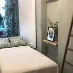 Con Encanto Y Terraza En Barri Vell De Girona, El Cul De La Lleona *