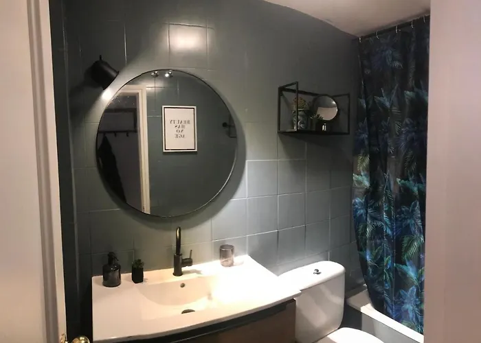 Con Encanto Y Terraza En Barri Vell De Girona, El Cul De La Lleona خيرونا