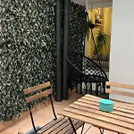 Con Encanto Y Terraza En Barri Vell De Girona, El Cul De La Lleona Appartement *