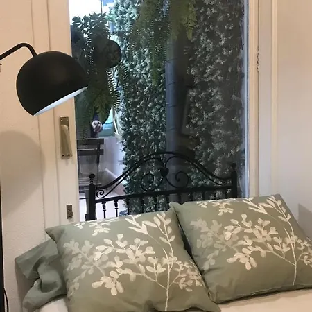 Con Encanto Y Terraza En Barri Vell De Girona, El Cul De La Lleona 赫罗纳