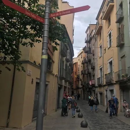Con Encanto Y Terraza En Barri Vell De Girona, El Cul De La Lleona * Girona