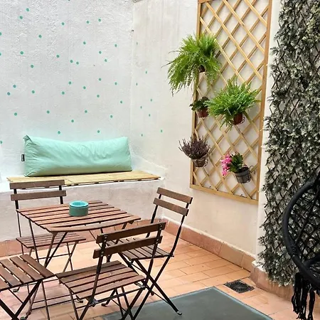 Con Encanto Y Terraza En Barri Vell De Girona, El Cul De La Lleona Apartman *